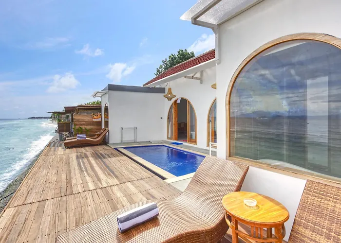 Villa Moontana Beachfront *