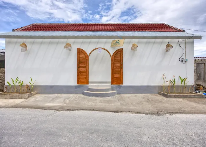 Moontana Beachfront Batununggul