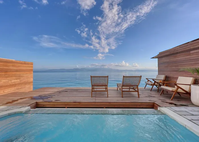 Moontana Beachfront Batununggul