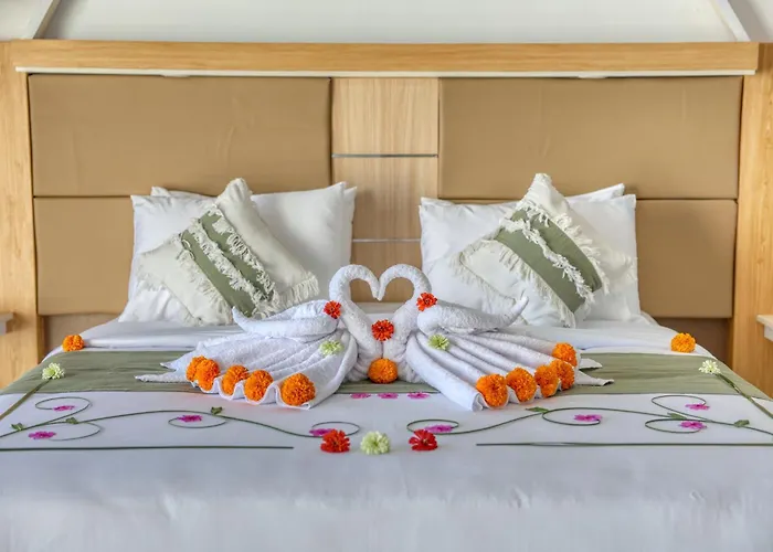 Moontana Beachfront Villa Batununggul