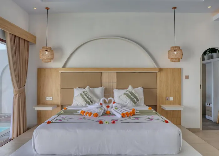 Villa Moontana Beachfront Batununggul