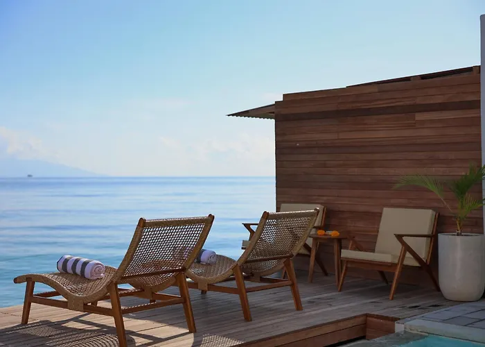 Moontana Beachfront Batununggul