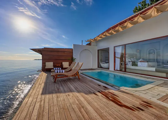 Moontana Beachfront * Batununggul